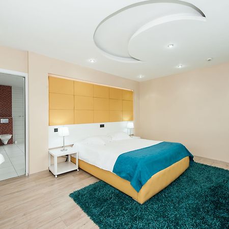 Hotel Phenix Dilbeek Exterior photo
