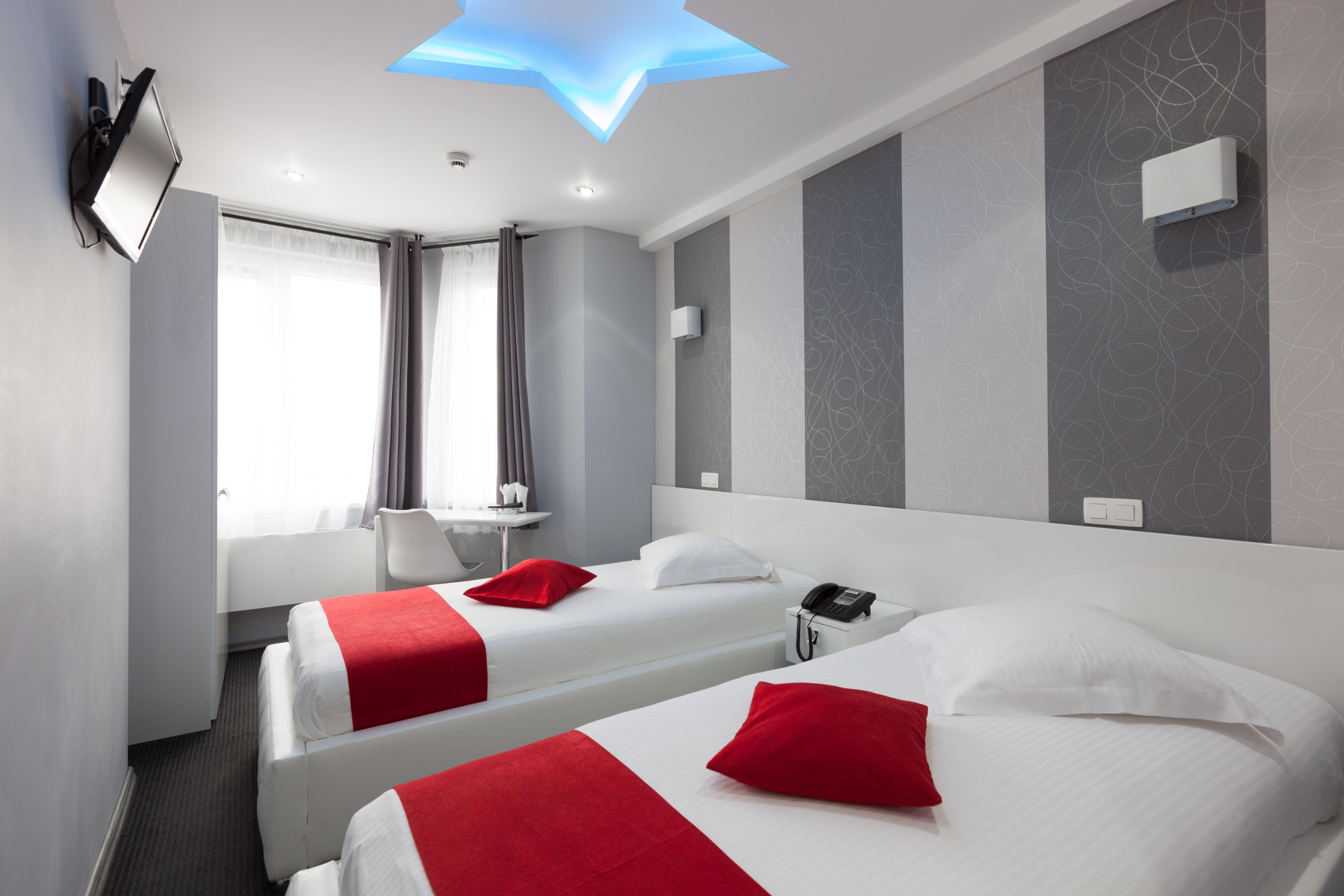 Hotel Phenix Dilbeek Exterior photo