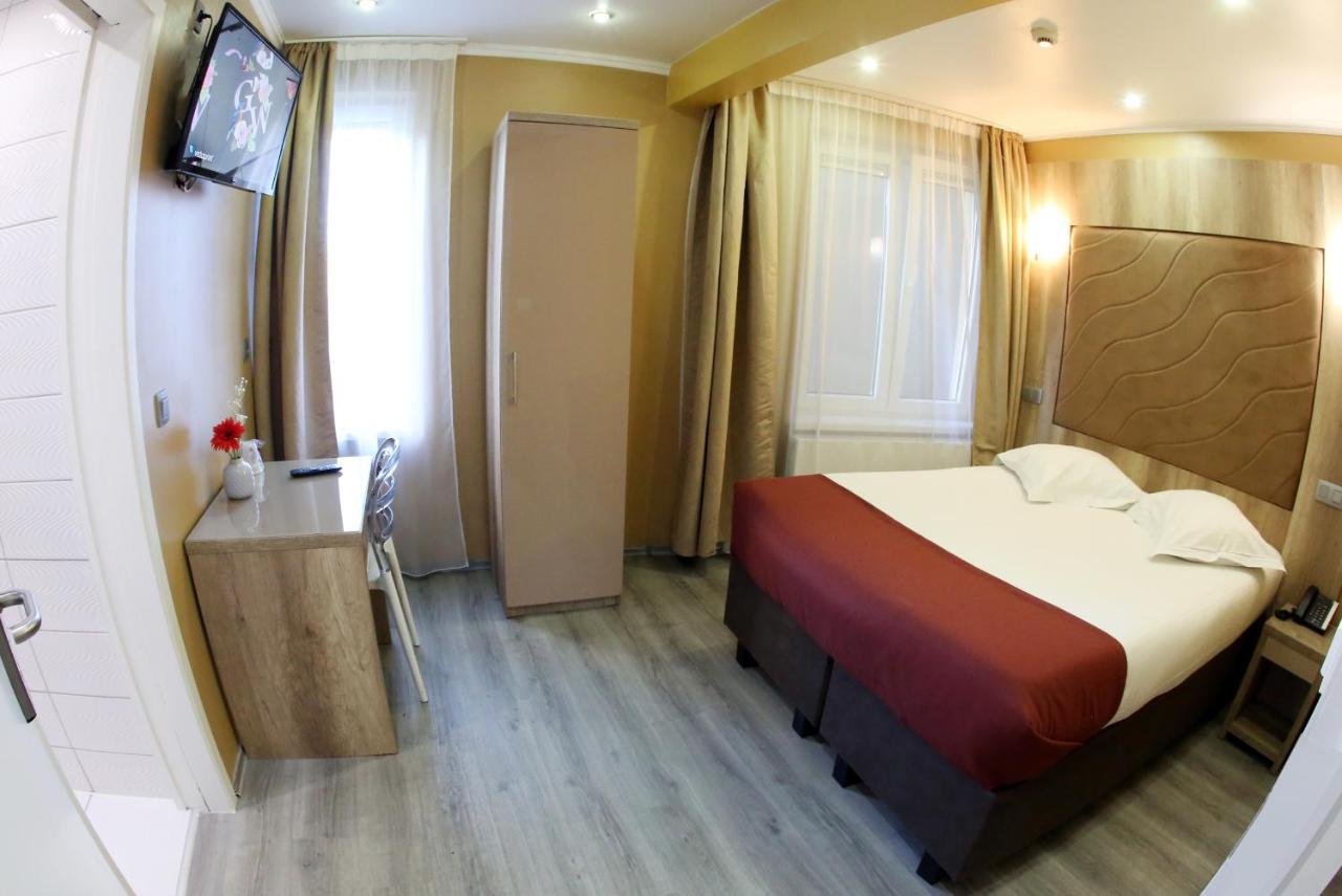 Hotel Phenix Dilbeek Exterior photo
