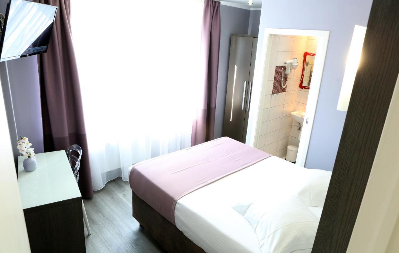 Hotel Phenix Dilbeek Exterior photo