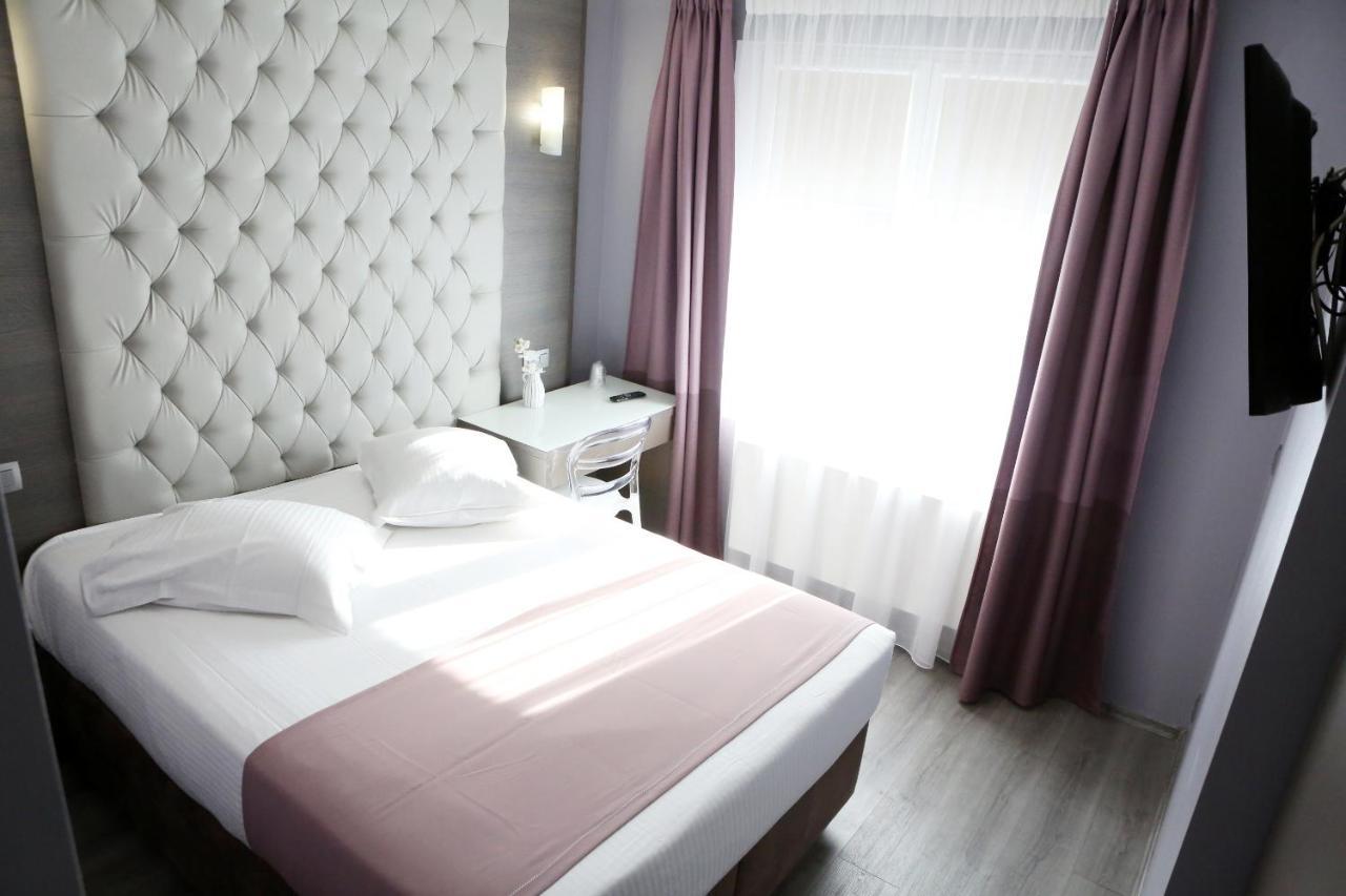 Hotel Phenix Dilbeek Exterior photo